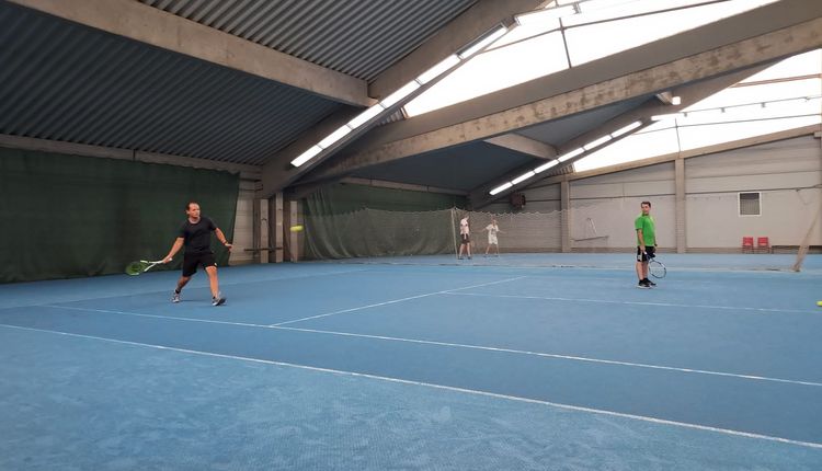 Tischtennis goes Tennis