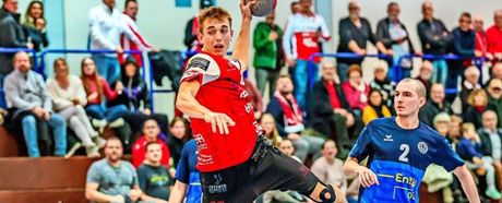 Rote und Blaue Karten in der Schlussphase