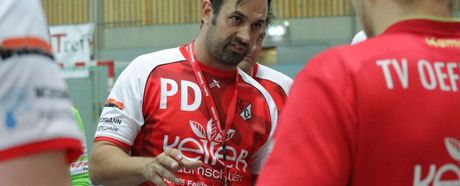 Der Trainer ist handballsatt