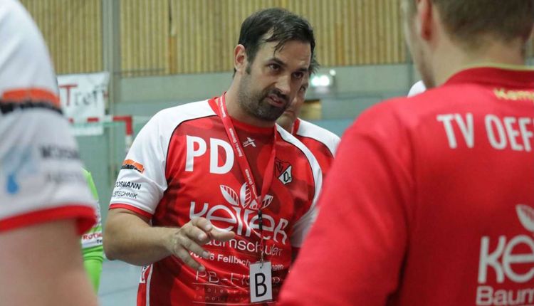 Der Trainer ist handballsatt