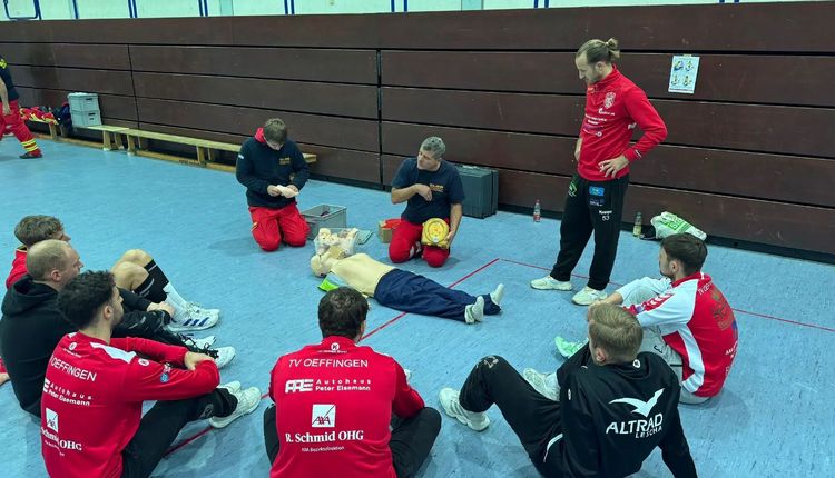 Erste Hilfe und Leben retten beim TV Oeffingen 