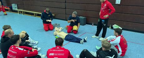 Erste Hilfe und Leben retten beim TV Oeffingen 