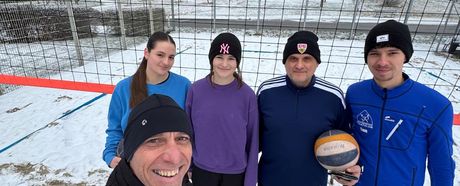 Snowvolleyball am Oeffingen Beach