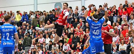 Bitte lächeln für das historische Siegerfoto